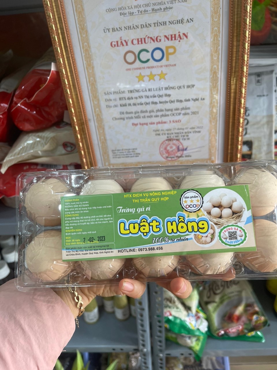 Trứng Gà ri Luật Hồng vỉ 10 quả - Ảnh 2