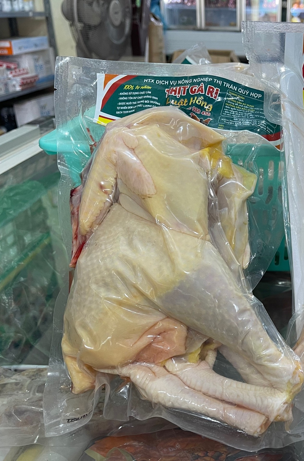 Thịt Gà ri Luật Hồng nguyên con